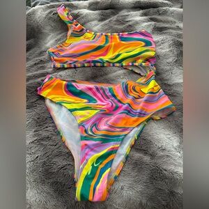 SHEIN Colorful Women’s swimsuit